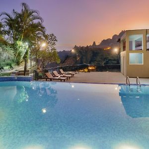 Hotel Travellers Nest Kandy